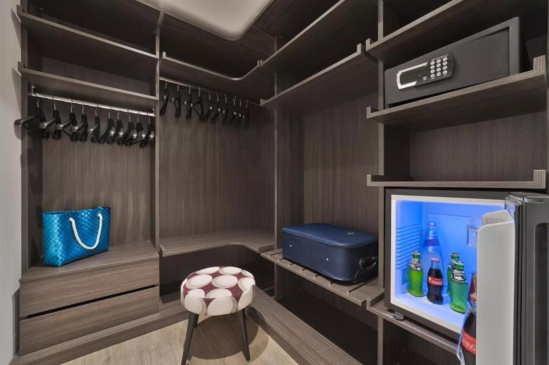 Deluxe Junior Suite,1658759482:JPEG