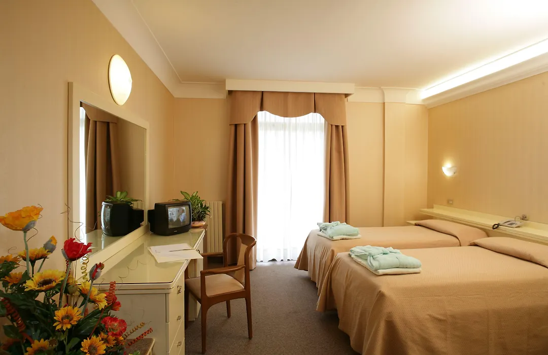 Hotel Commodore Terme-1